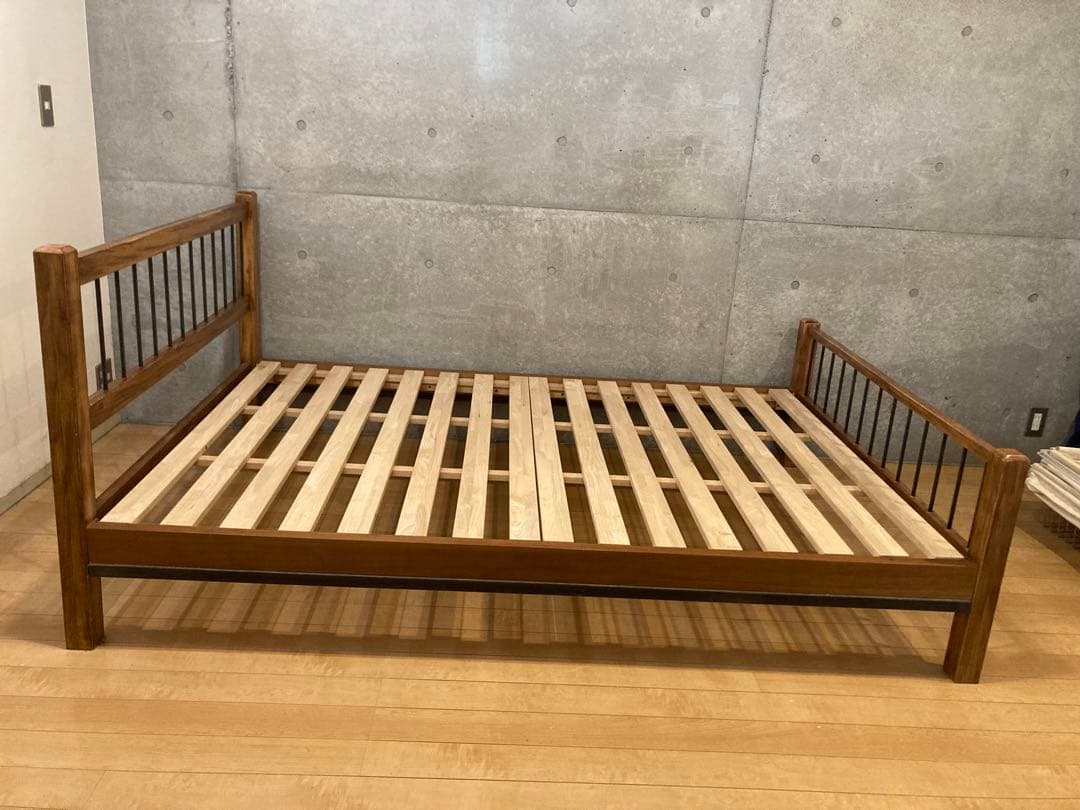 ACME Furniture ダブルベッドフレーム