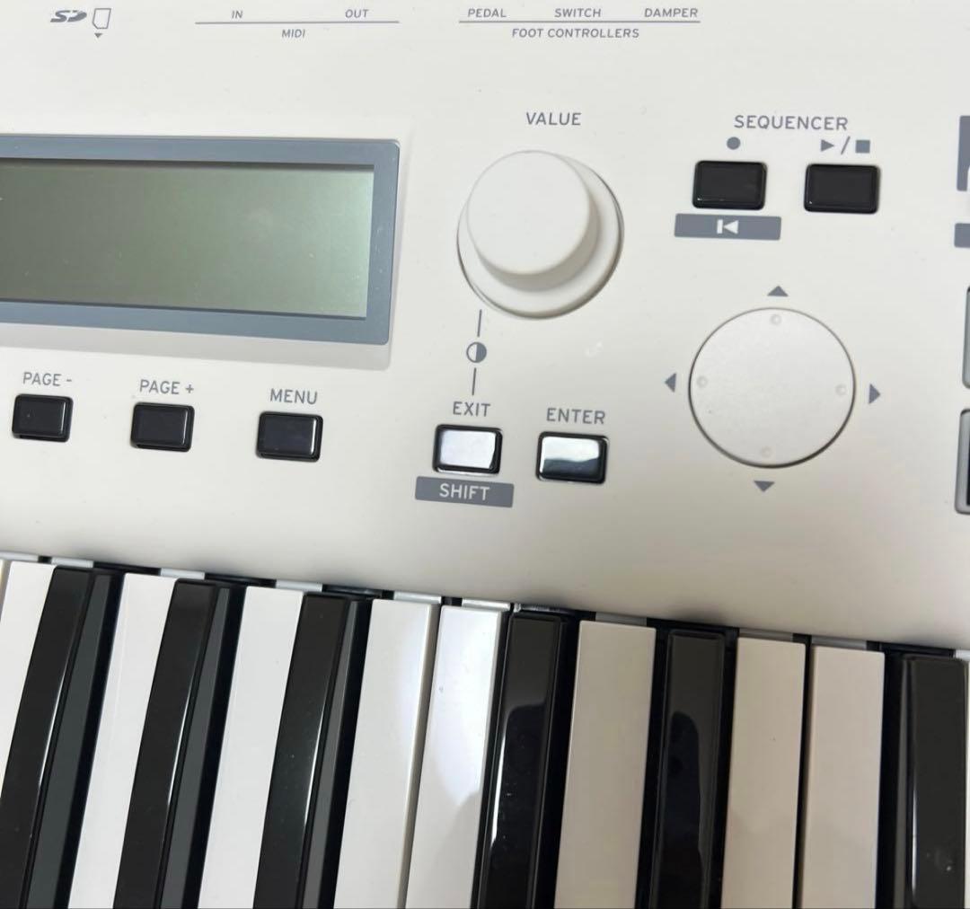 極美品‼️KORG kross2 61鍵 シンセサイザー ホワイト