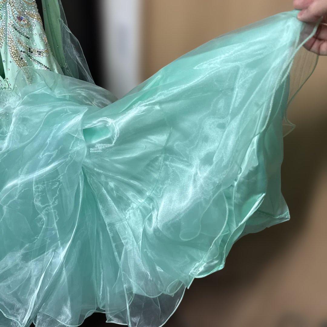 色々あり値下不可です【サイズ不明】　社交ダンス　ドレス　ミントグリーン