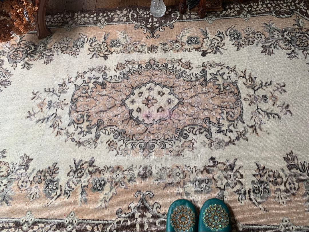 超バーゲン価格！ボタニカル208×120 ペールオレンジ　トルコヴィンテージラグ