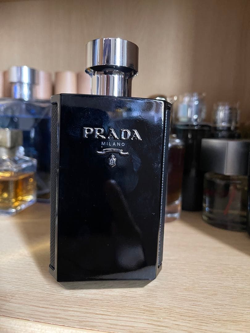 ハナさん　4点 YSL MYSLF マイセルフ と Prada オムインテンス