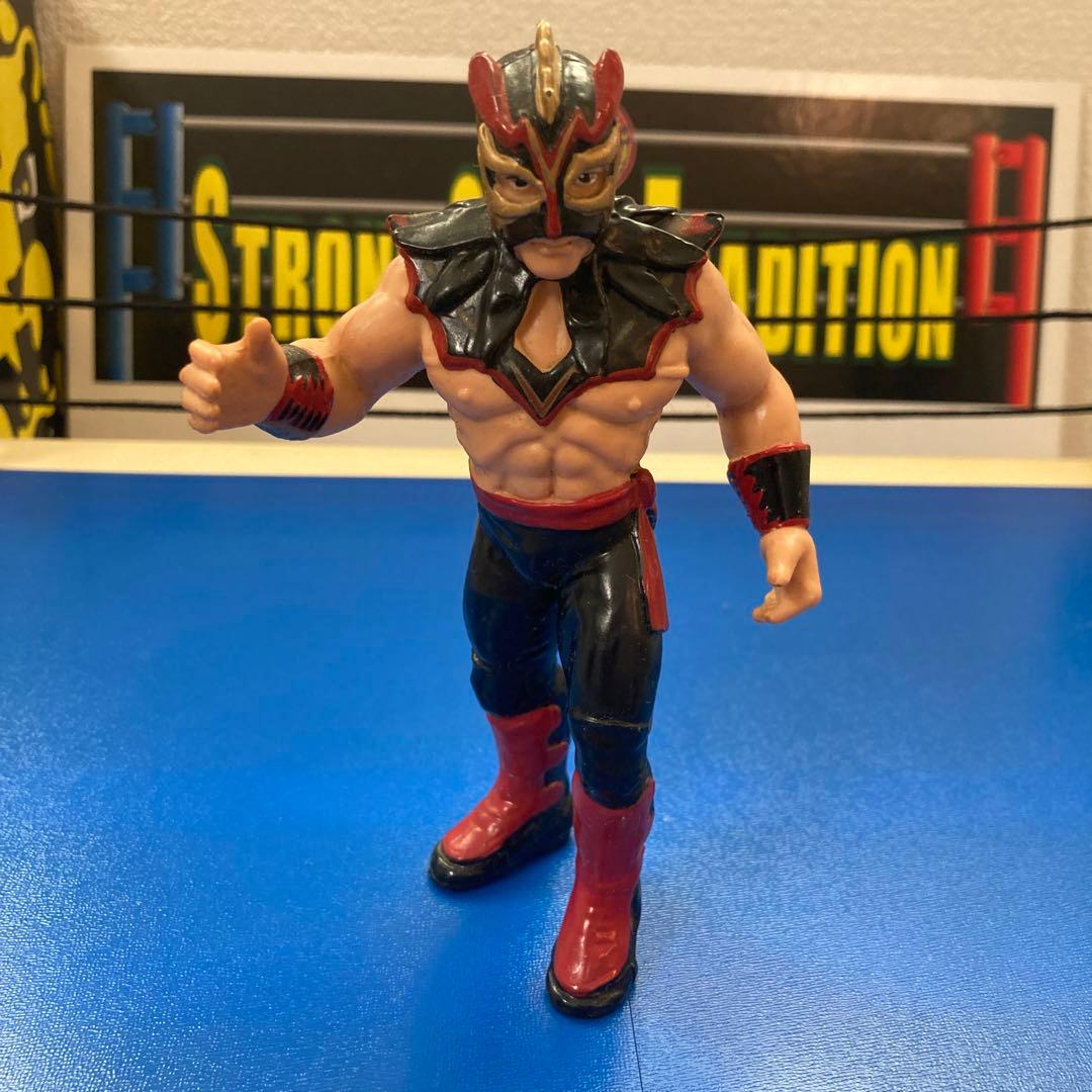 ウルティモ・ドラゴン　CMLL フィギュア