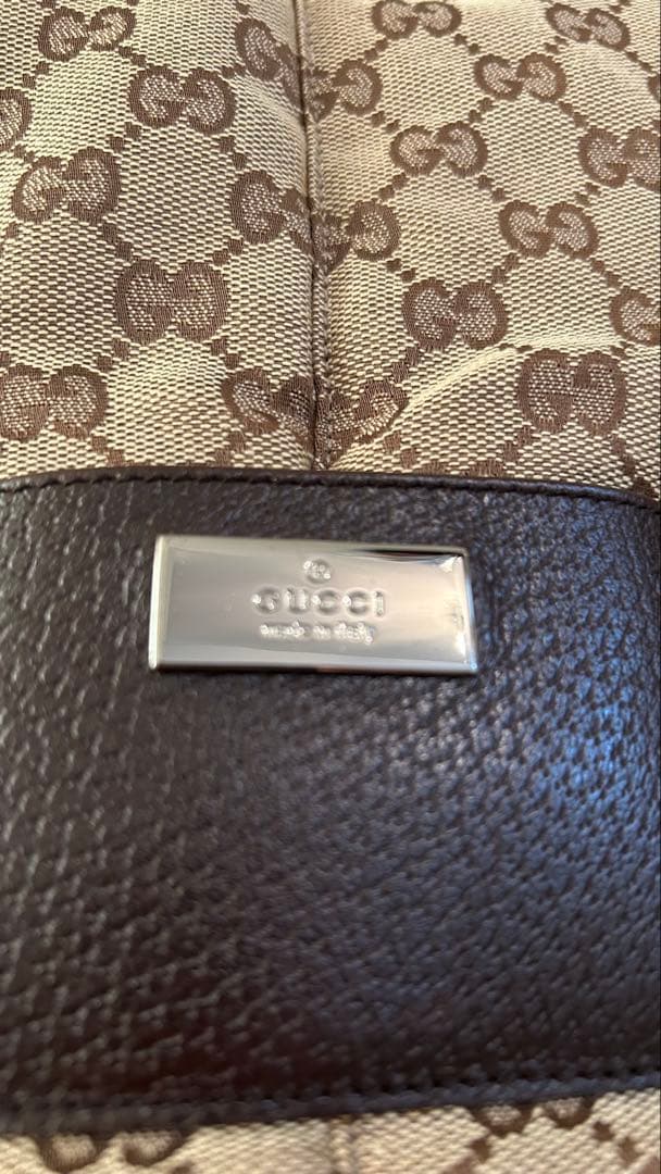 か*ち様 GUCCI 抱っこ紐 美品 袋付き
