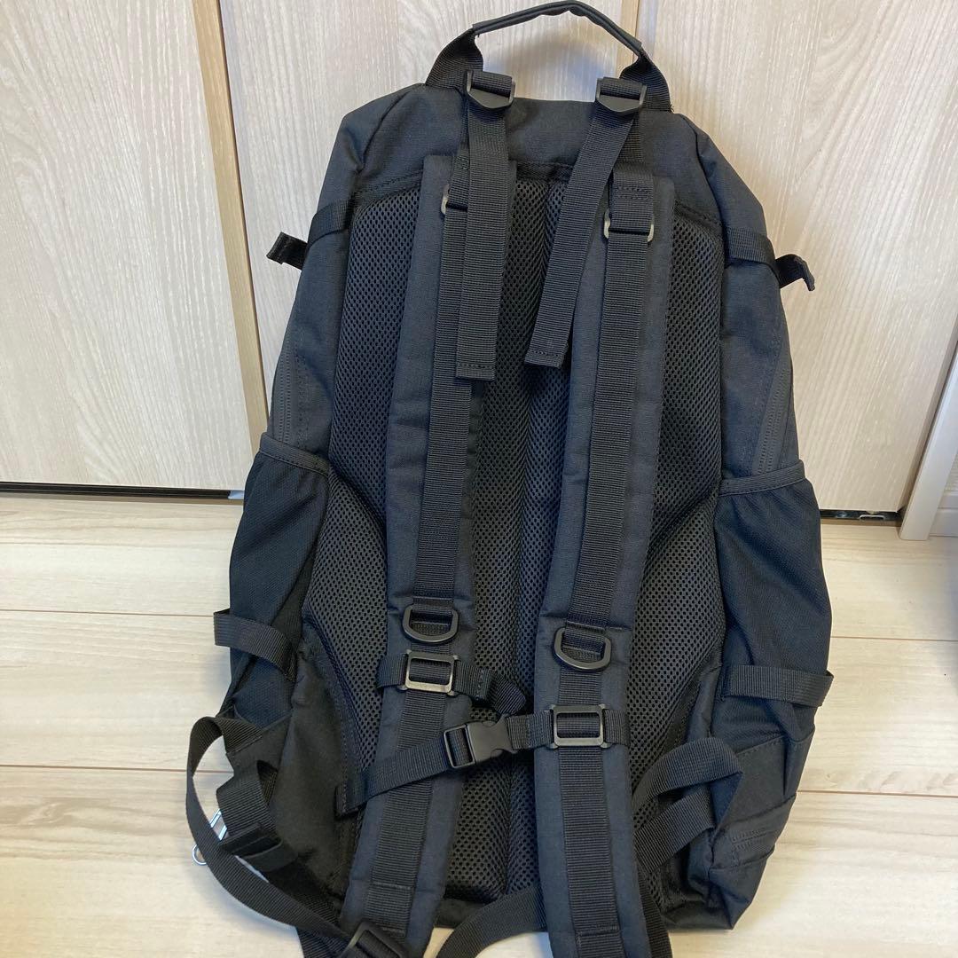 新品　スポルディング　スポンジボブコラボ　リュック　バックパック