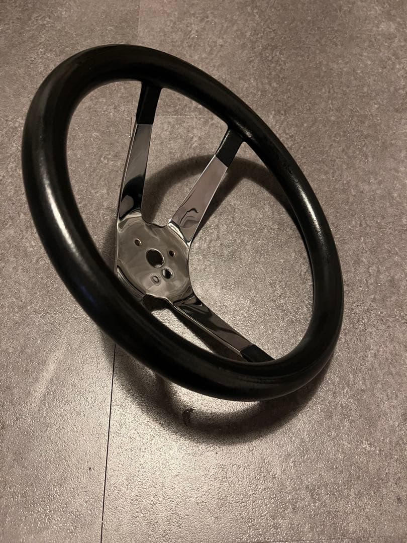 ムーンアイズ　グラント　ステアリング