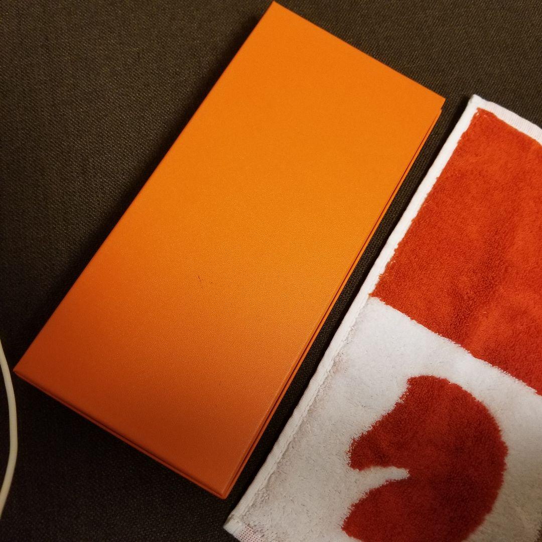 未使用 HERMES カレアヴァロン ハンドタオル タオルハンカチ 箱付き