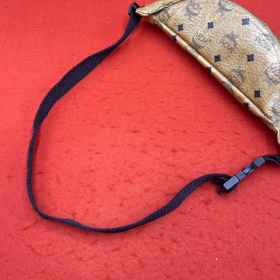 【美品】MCM ヴィセトス柄 ウエストポーチ ロゴ ゴールド金具 レザー