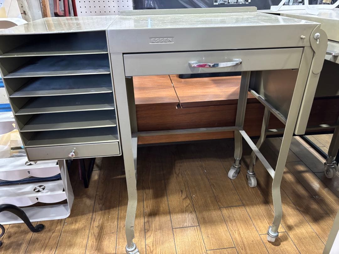 どんた個人アイテムT51 タイプライターデスク ESSEN