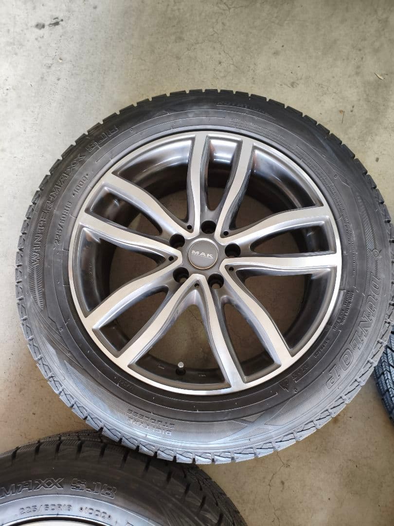  X3.X4 MAK　スタッドレスタイヤ・ホイールセット　4本
