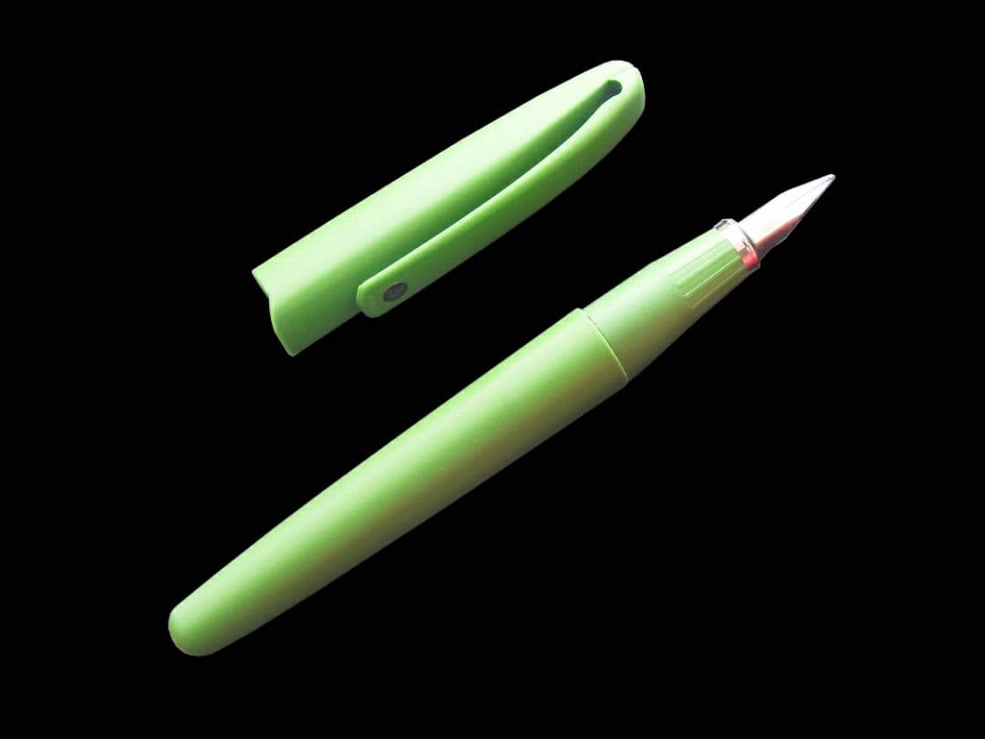 激レア！ルイジコラーニCOLANI Pelikan P80万年筆のプロトタイプ緑