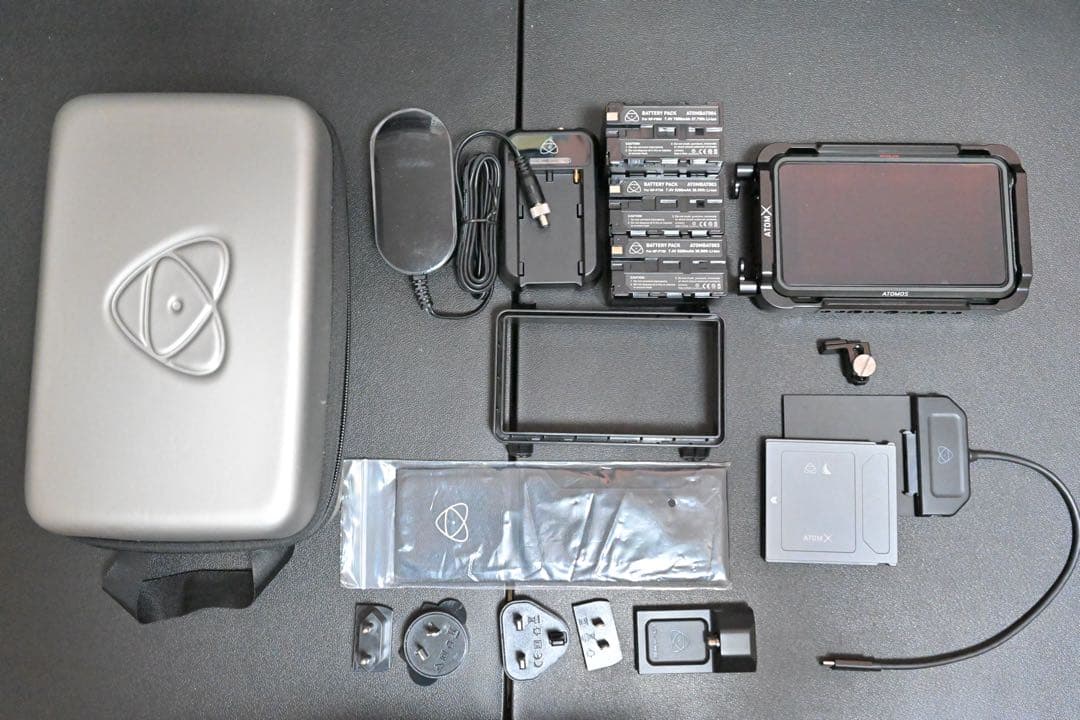 ATOMOS Ninja V 5インチ 、SSD、アクセサリー、ケージセット