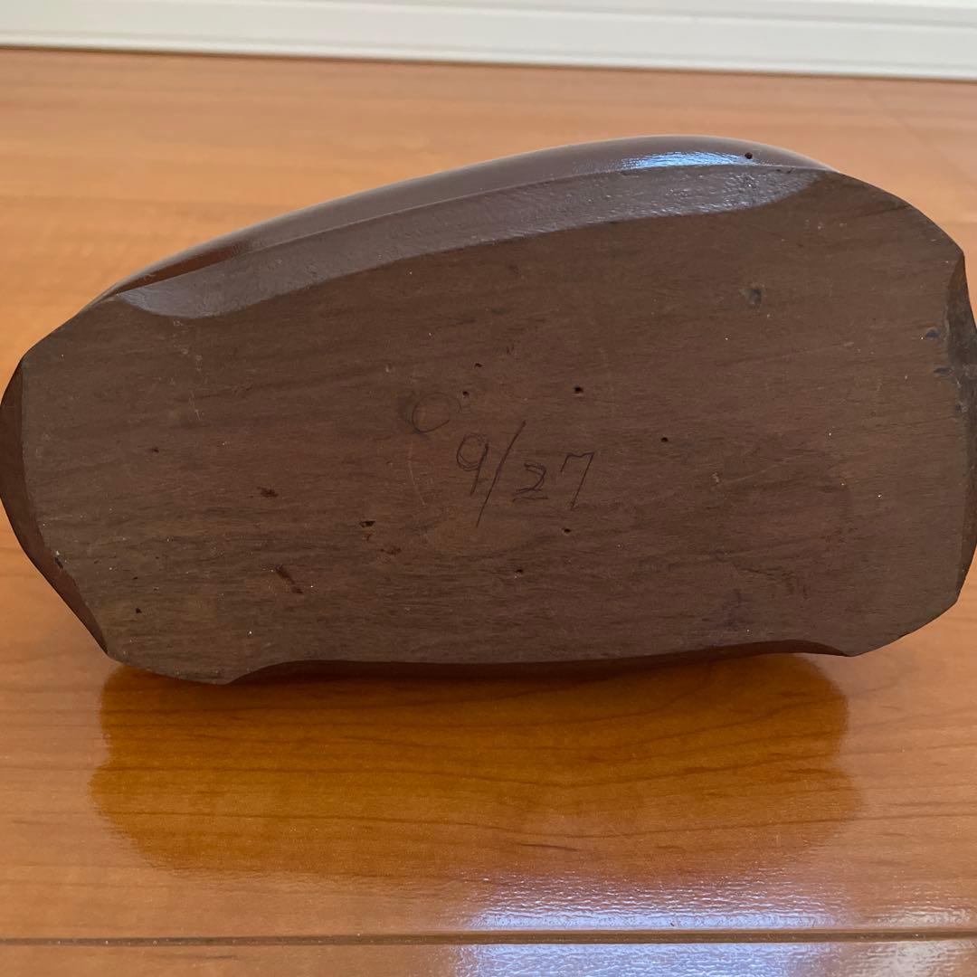 メノウ　アゲート ストライプ模様 木製台座付き