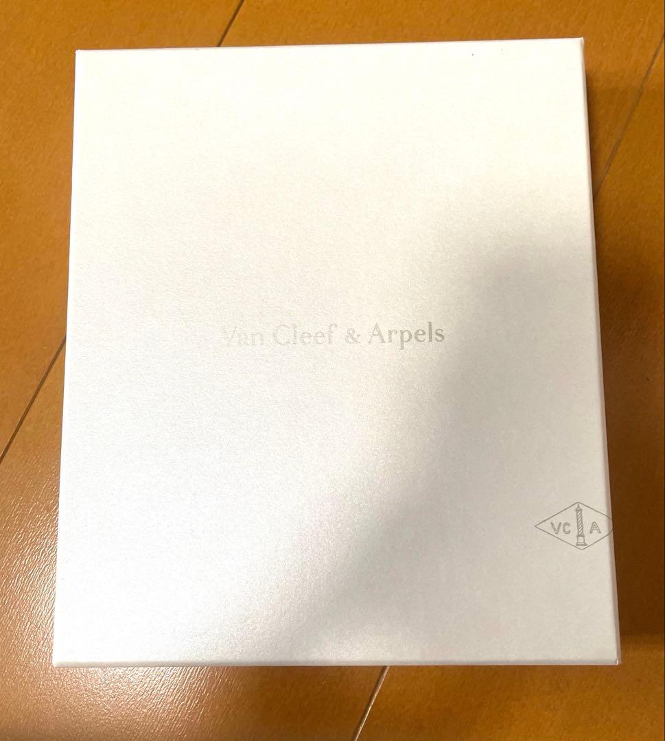 ヴァンクリーフアーペル　箱　ケース　ポーチ