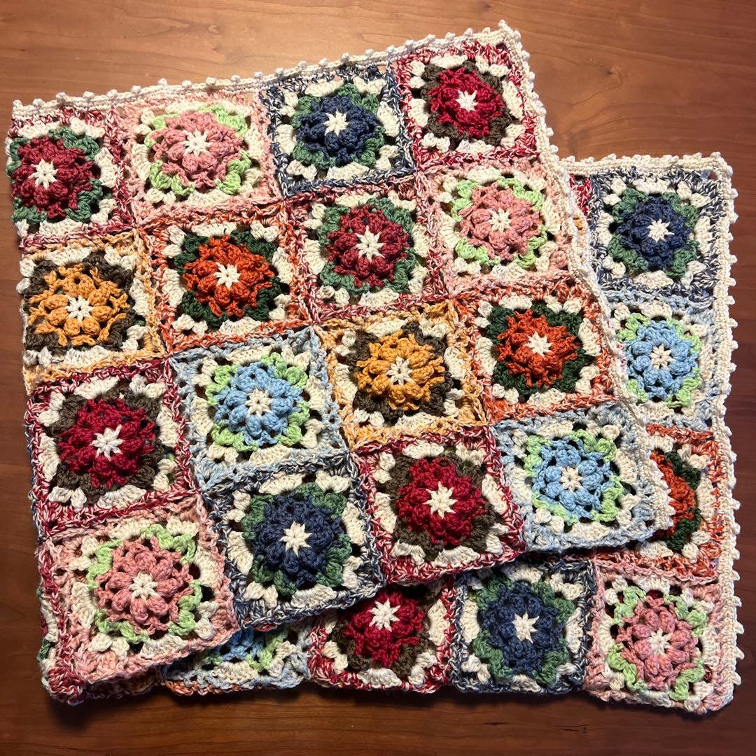 『キュートフローラルブランケット』ホビーラホビーレ〜手編み〜マルチカバー