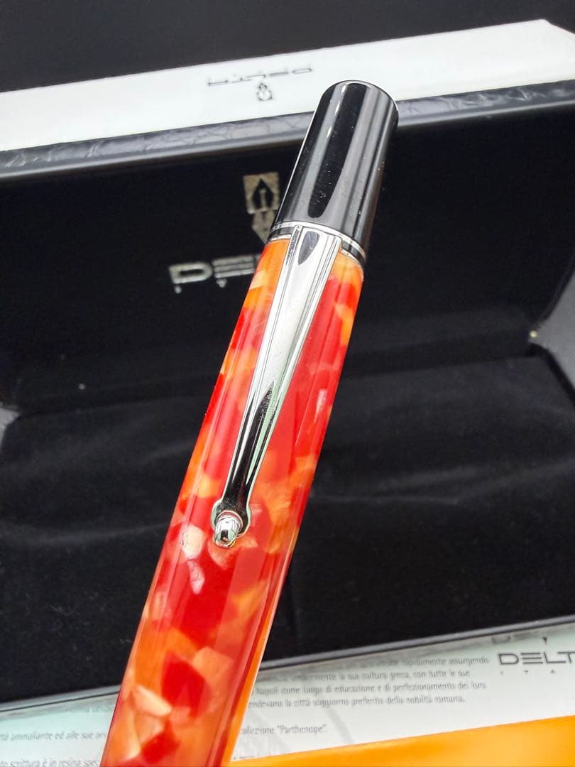 DELTA ボールペン Old Napoli レッドレジン　美品
