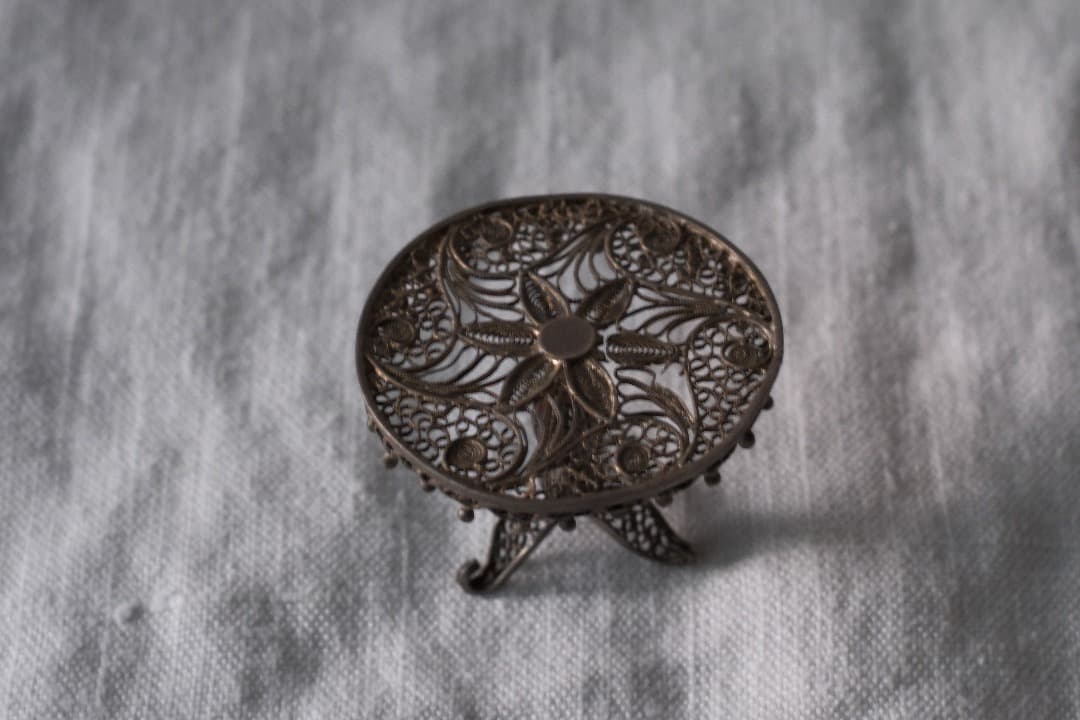 【Holiday Sale】イギリスアンティーク｜フィリグリーのテーブル