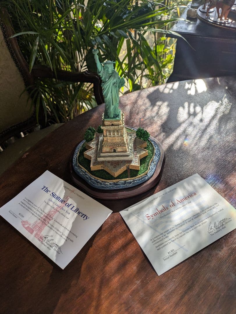希少 公式限定品！美しい 自由の女神 像 証明書付 アメリカ