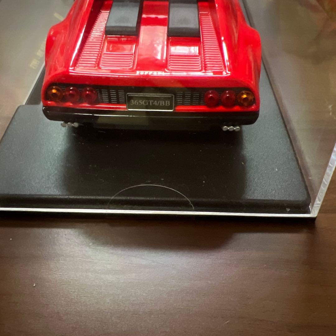 Ferrari 365 GT4 BB 1973 赤