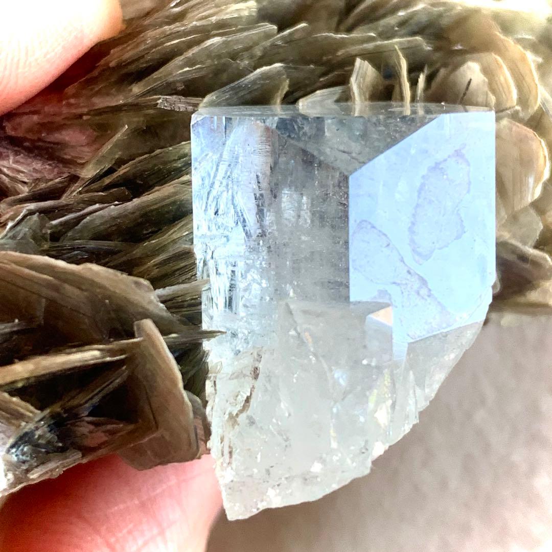 アクアマリン×モスコバイト共生標本-5