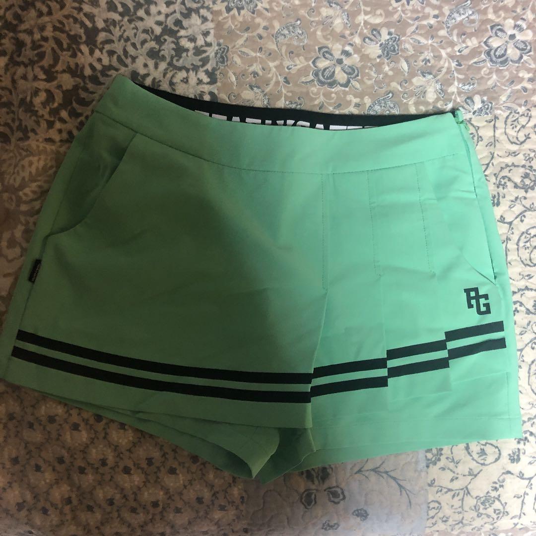 ショートパンツ