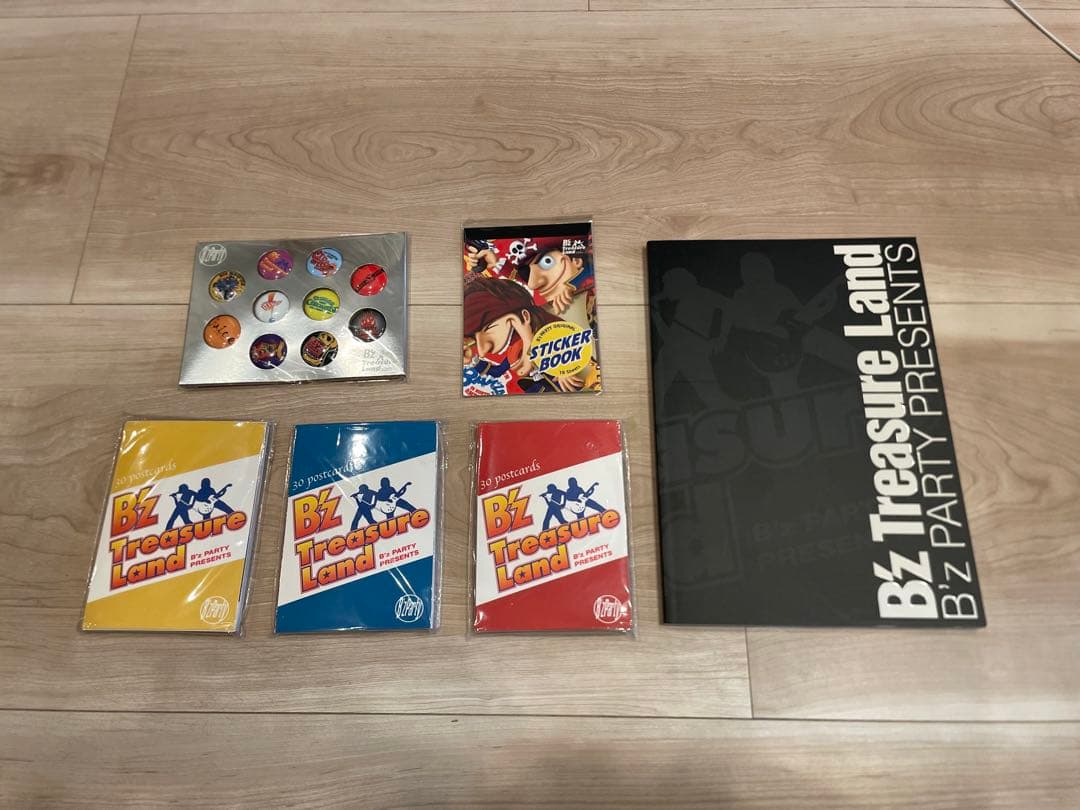 B'zグッズまとめ売り　会報・ツアーパンフ・その他グッズ色々