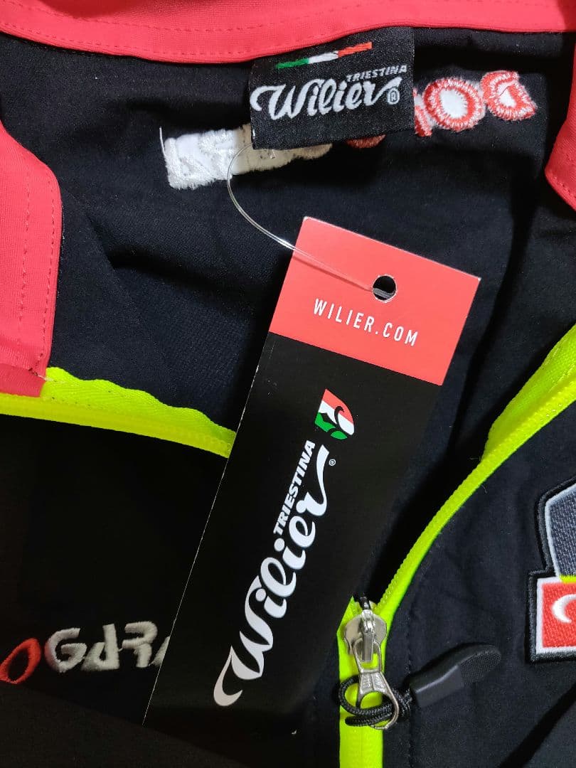 ■新品■　Wilier　トラックスーツ　上下セット　Sサイズ相当