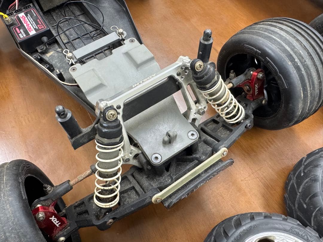 traxxasトラクサスRUSTLERvxlブラシレス2台パーツ多数アルミパーツ