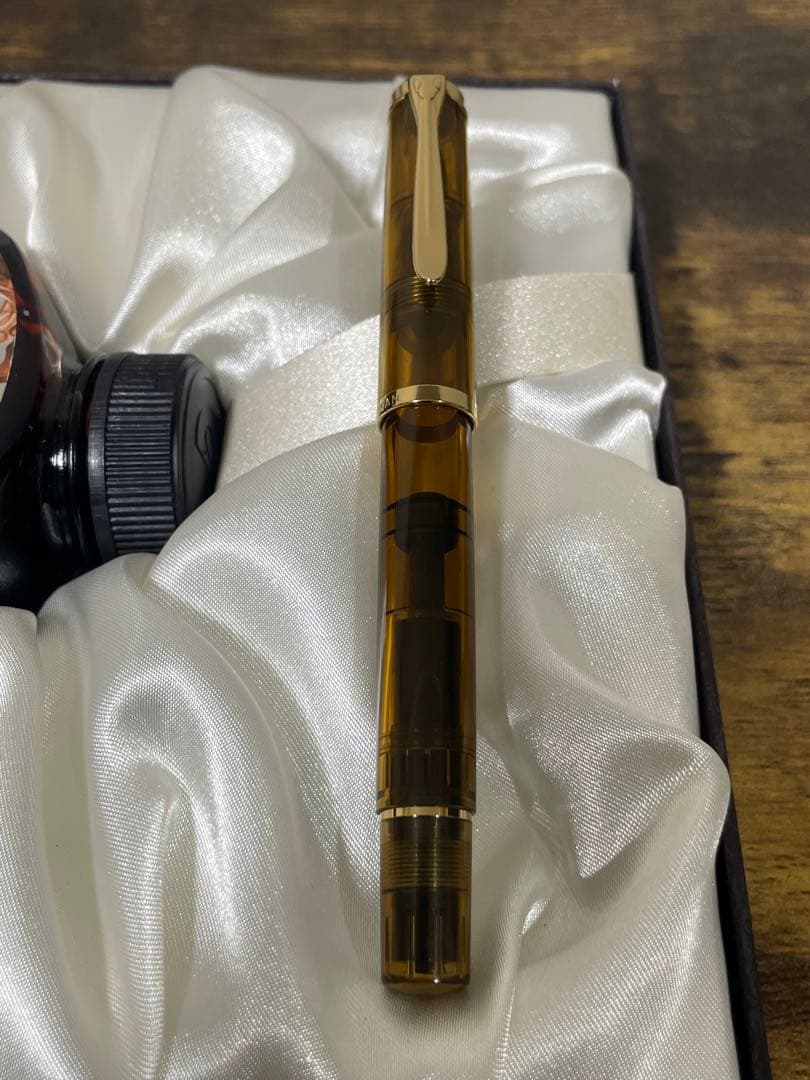 試筆のみ　2014年　特別生産色　万年筆　M200 コニャック　EF 備品付き