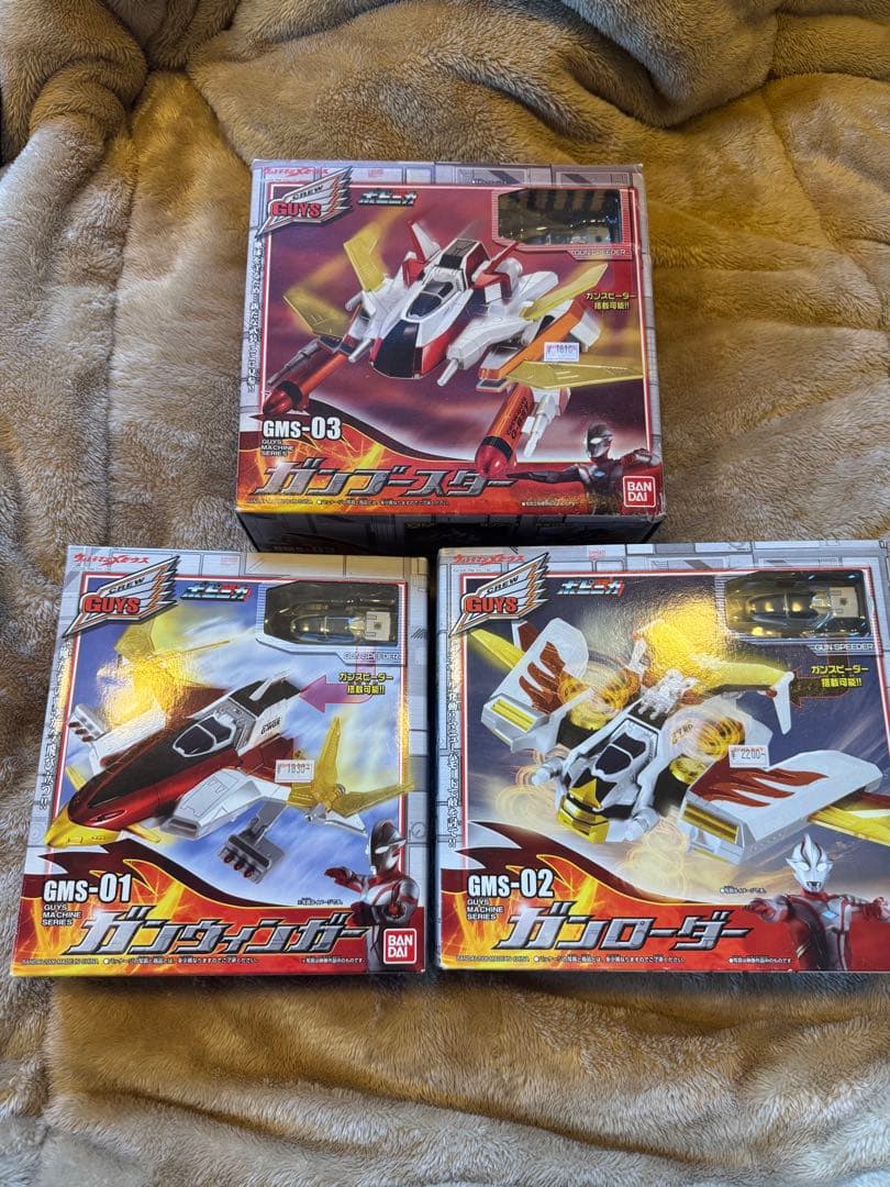 BANDAI　ウルトラマンメビウス ガイズマシン 3種セット ガンフェニックス