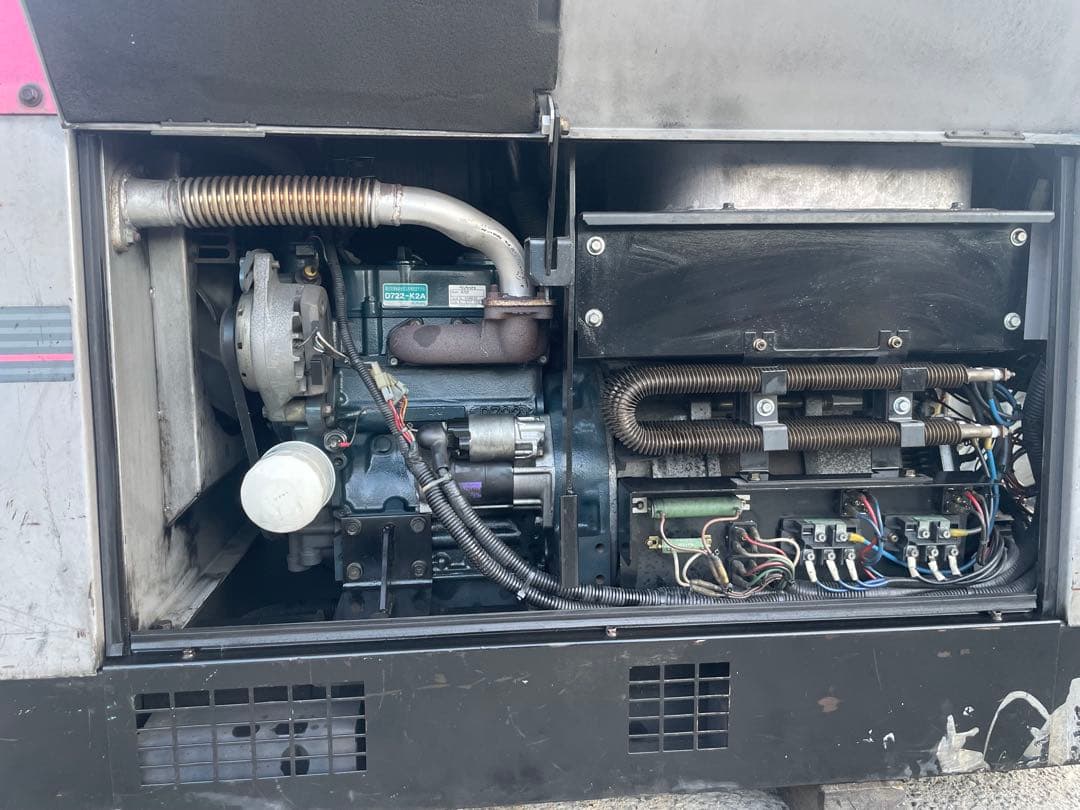 新ダイワ製 スーパーディーゼル溶接発電機 DGW310DMC