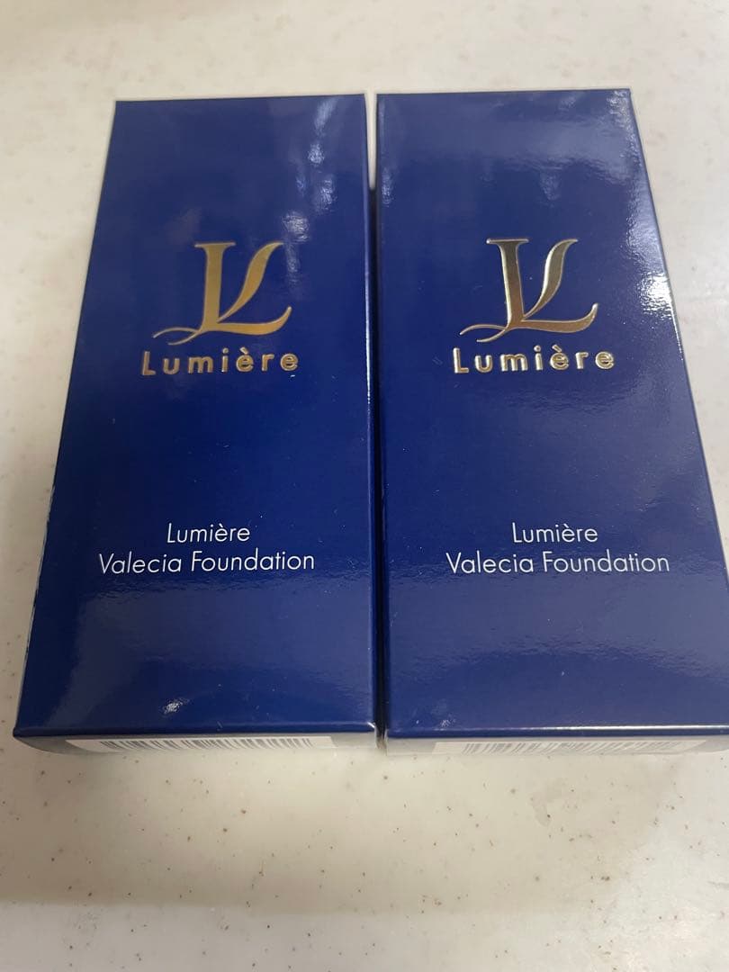 2本セットLumière Valecia Foundation 26g