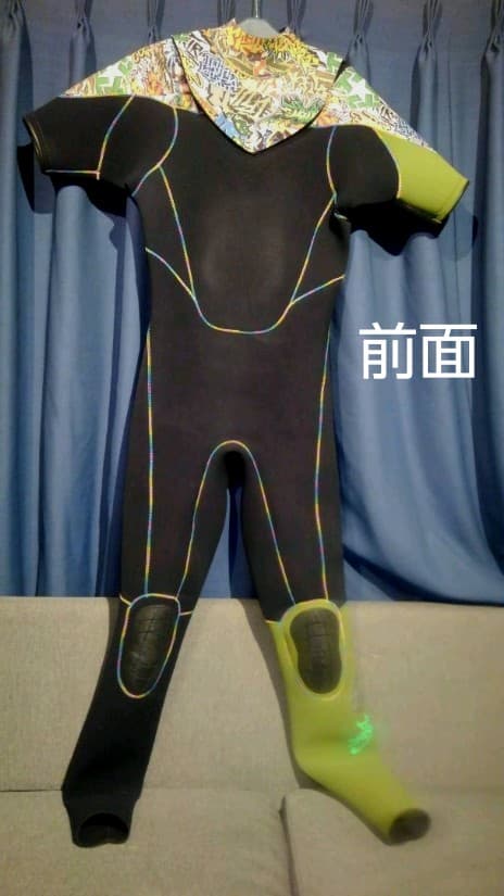 ☆☆Wetsuits 3mmシーガル TRIBALロゴ入り