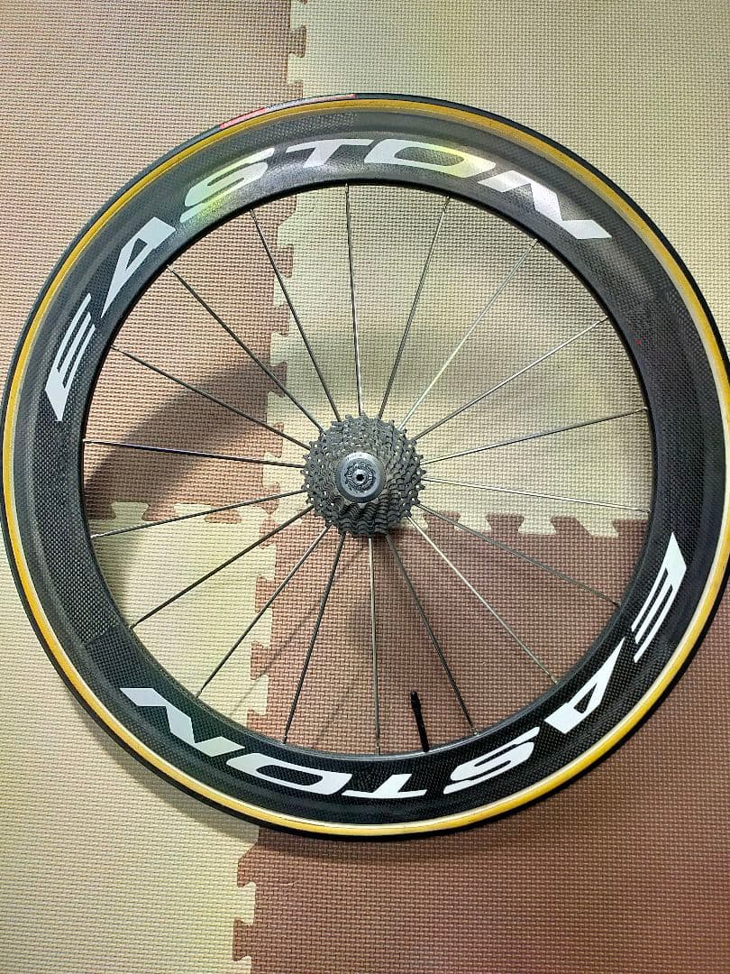 トマト　カーボンホイール　タイヤ付き　2/2
