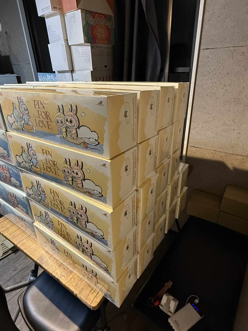 THEMONSTER PIN FOR LOVE アソートボックス (A-M)