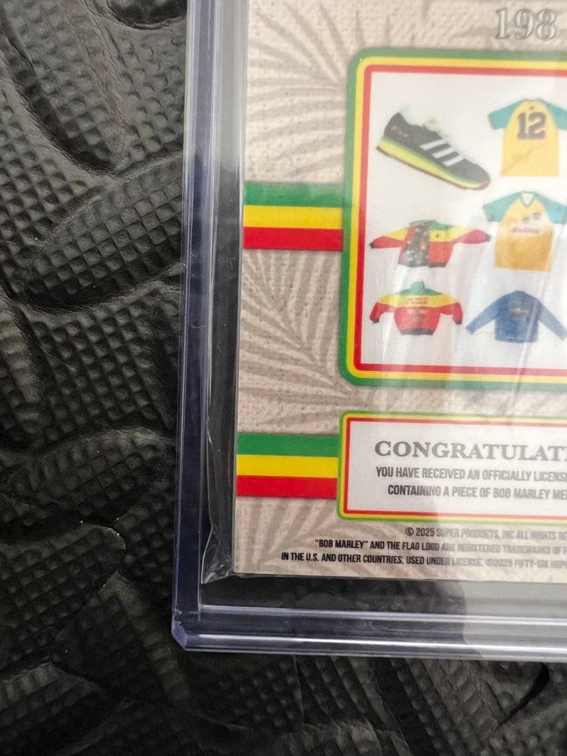 ボブ・マーリー 実使用生地封入・限定50枚 シリアル入りトレカ