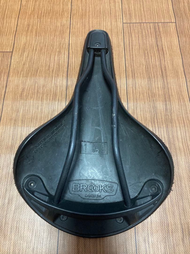 brooks cambium C17 ブラック