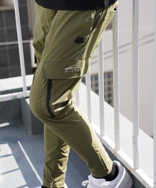 LUXE/R GOLF ストレッチ布帛カーゴパンツ 45940KHM