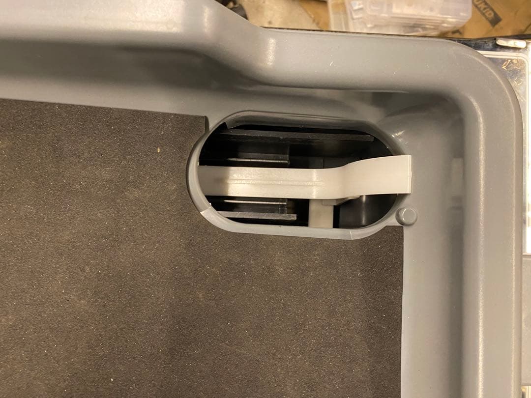 ゴルフボールディスペンサー