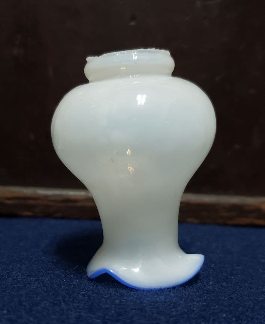 豆ランプ 火屋 ホヤ 乳白 金魚ほや 明治 大正 アンティーク レトロ ガラス