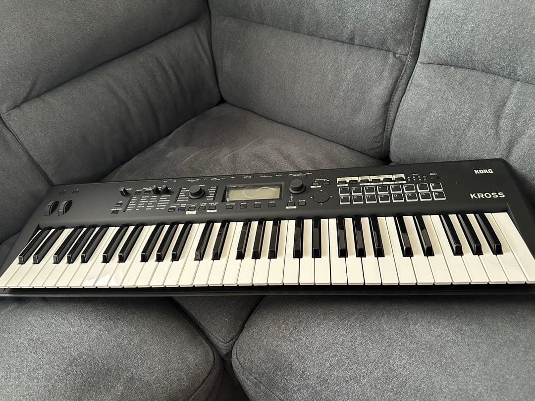 新品同様 KORG KROSS2-61-MB
