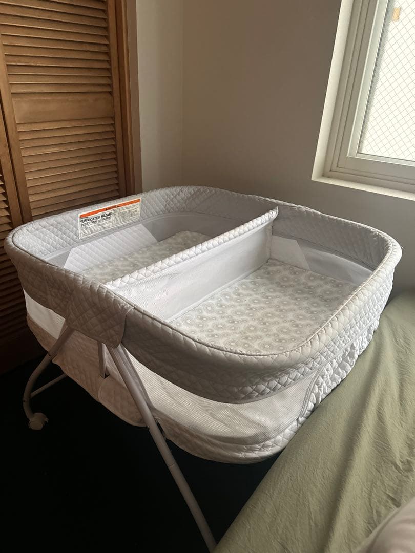 双子用　ベビーベッド　折りたたみ式　パシネット