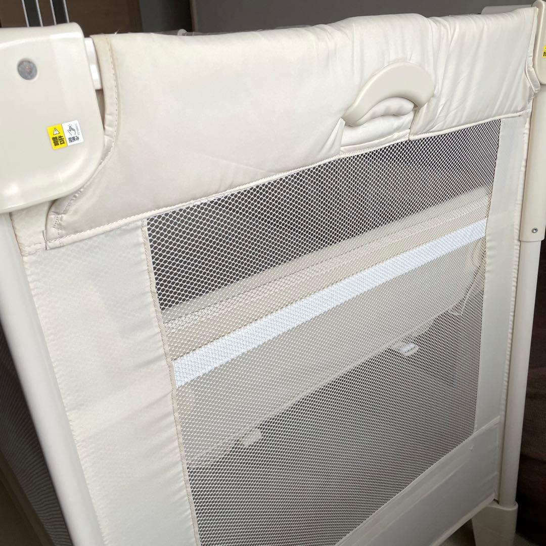 ◆時間限定セール◆Aprica ココネルエアー　ミルクWH ベビーベッド