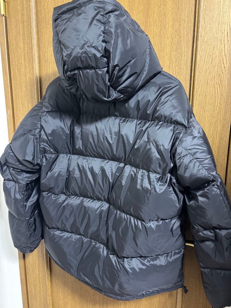 BEAMSダウンジャケット 「別注」TAION / ダウン フーディー メンズ