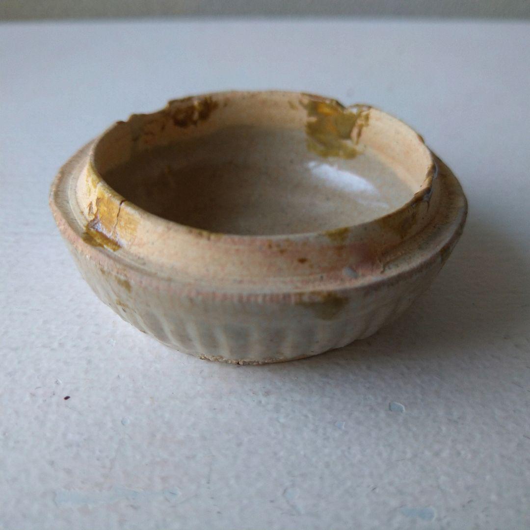 香合 古支那陽刻 香盒