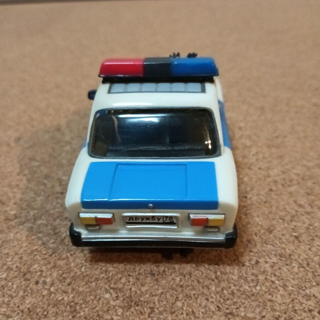 ウサビッチ/プルバックトイ/ミニカーセット/逃亡者/パトカー/装甲車