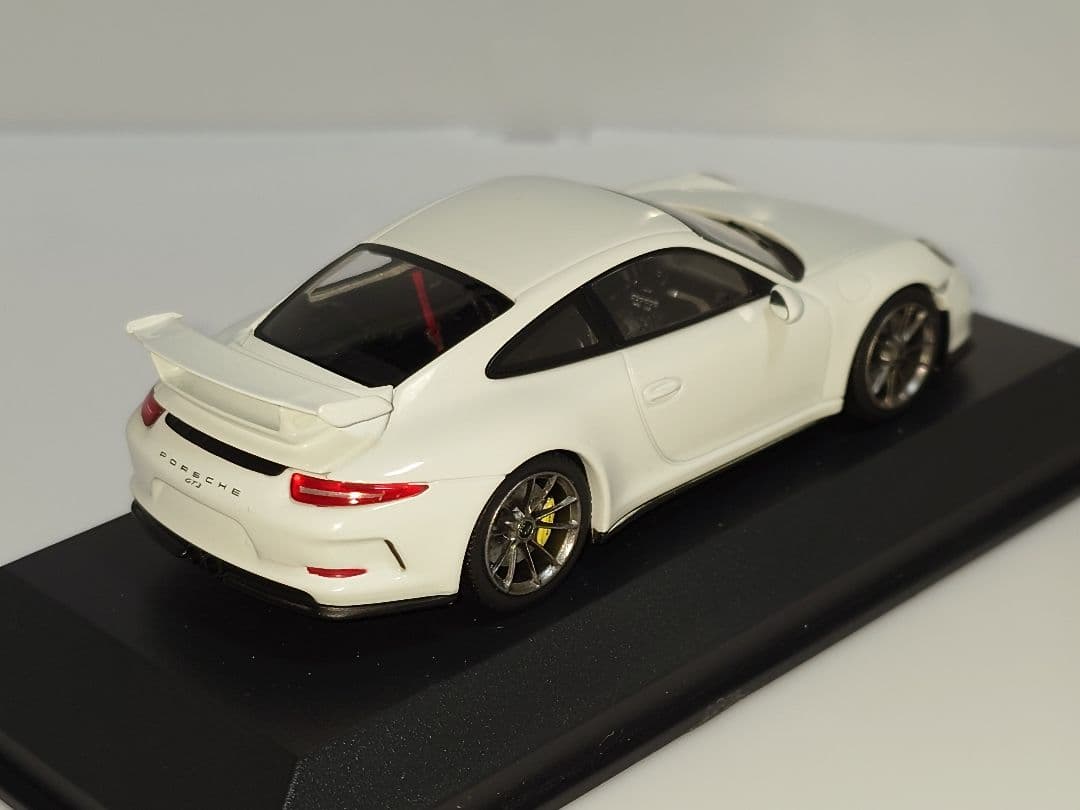 ミニチャンプス ポルシェ 911 GT3 1/43 ミニカー ホワイト
