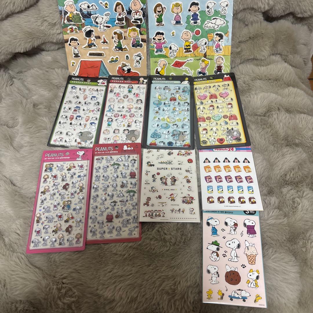PEANUTS スヌーピーキャラクターシールセット　18シート