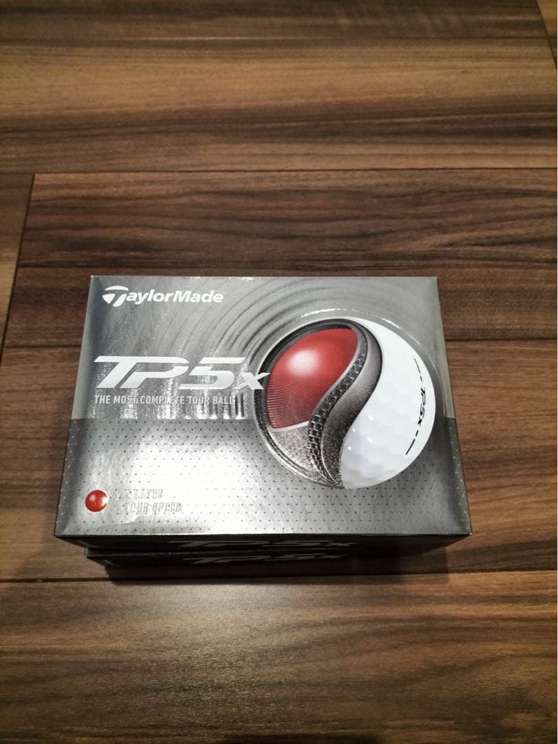 TaylorMade 新型TP5x ゴルフボール 5層 2個セット