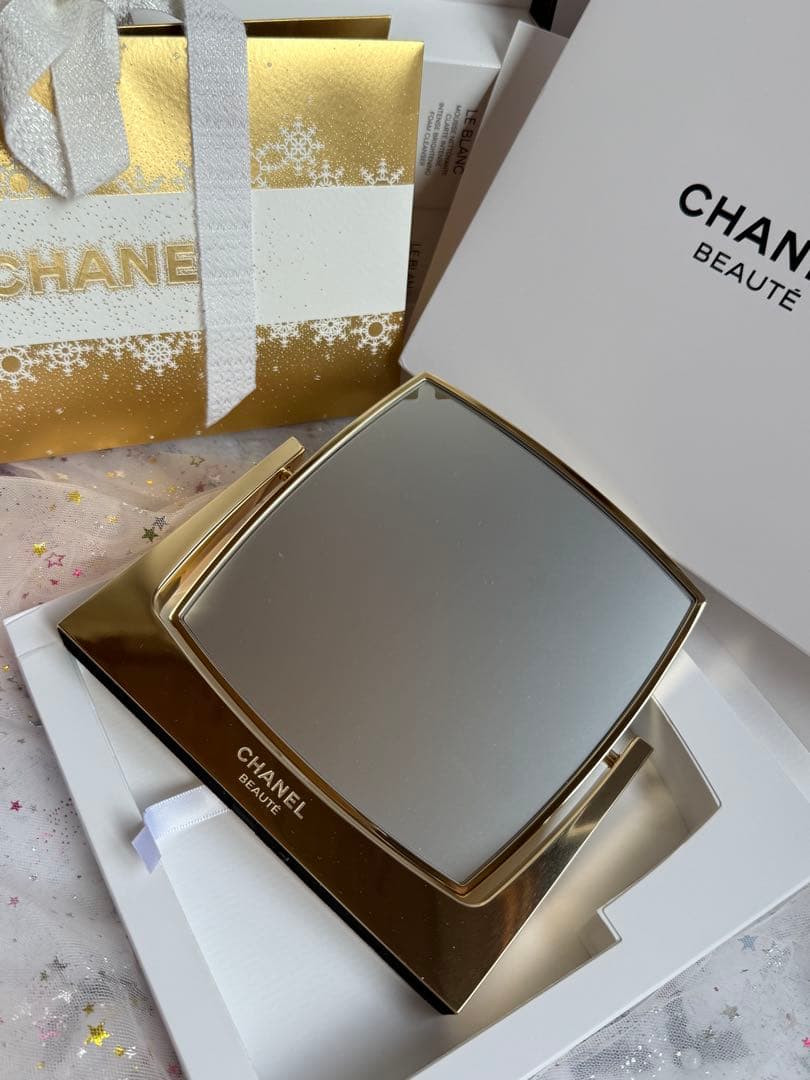 シャネル　CHANEL ゴ―ルドスタンドミラー海外限定