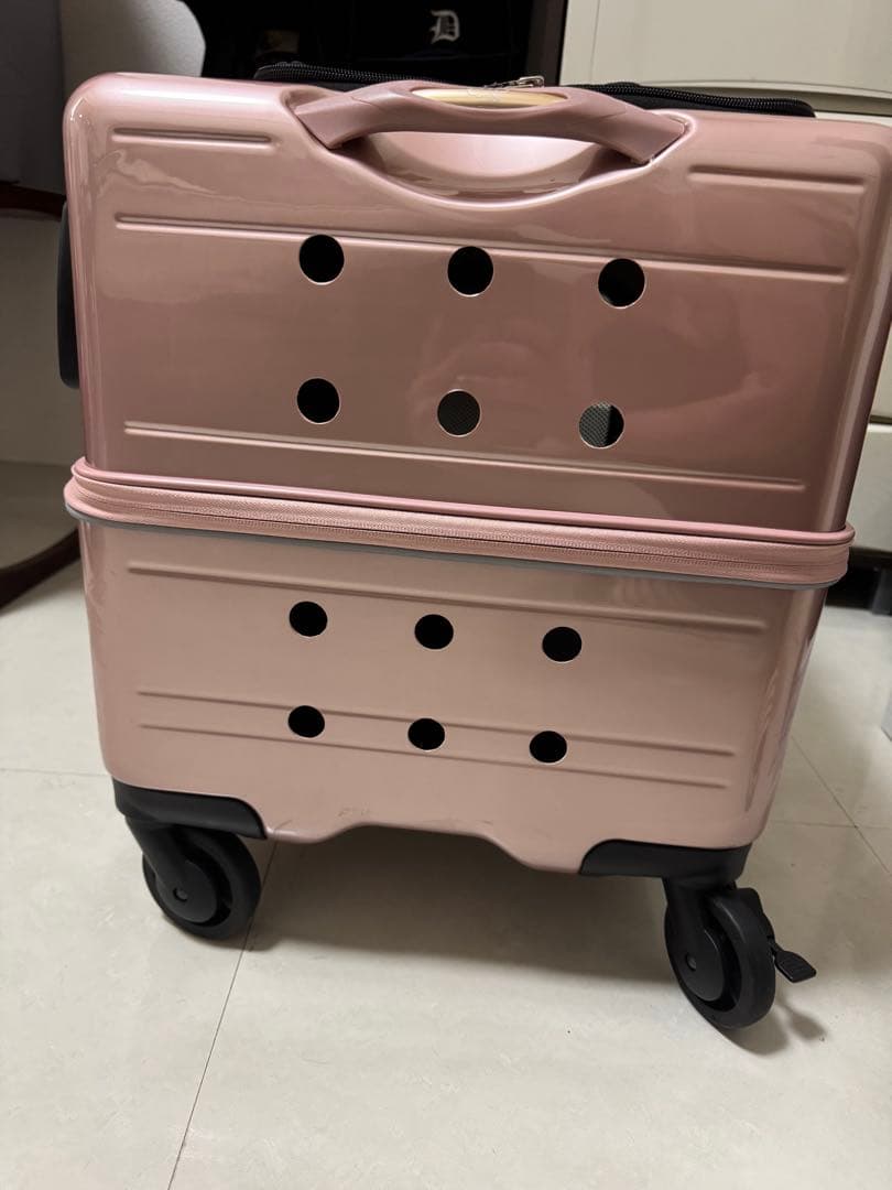 ルイアンドアグリ　Vehicle-L 中型ペットキャリー ピンク